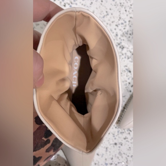 Coach Womens Wynie White Ankle Boots BRAND NEW NEVER WORN - Picture 6 of 6